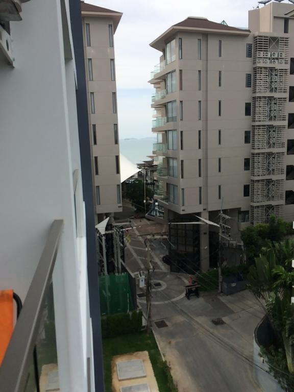 Club Royal Suites Pattaya ภายนอก รูปภาพ