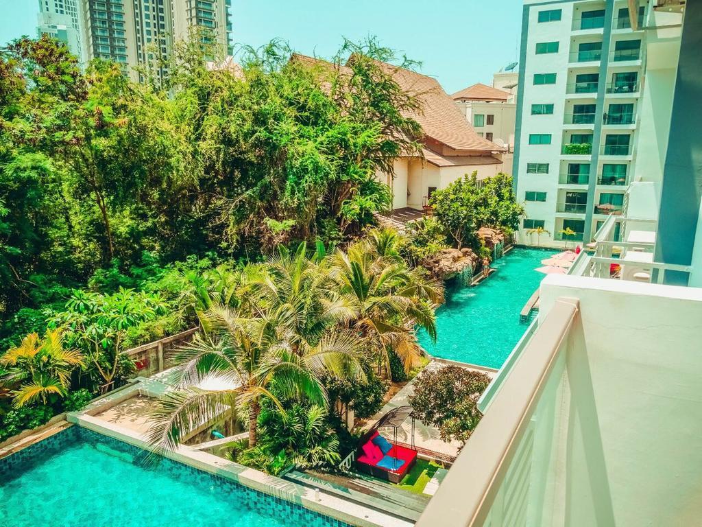Club Royal Suites Pattaya ภายนอก รูปภาพ
