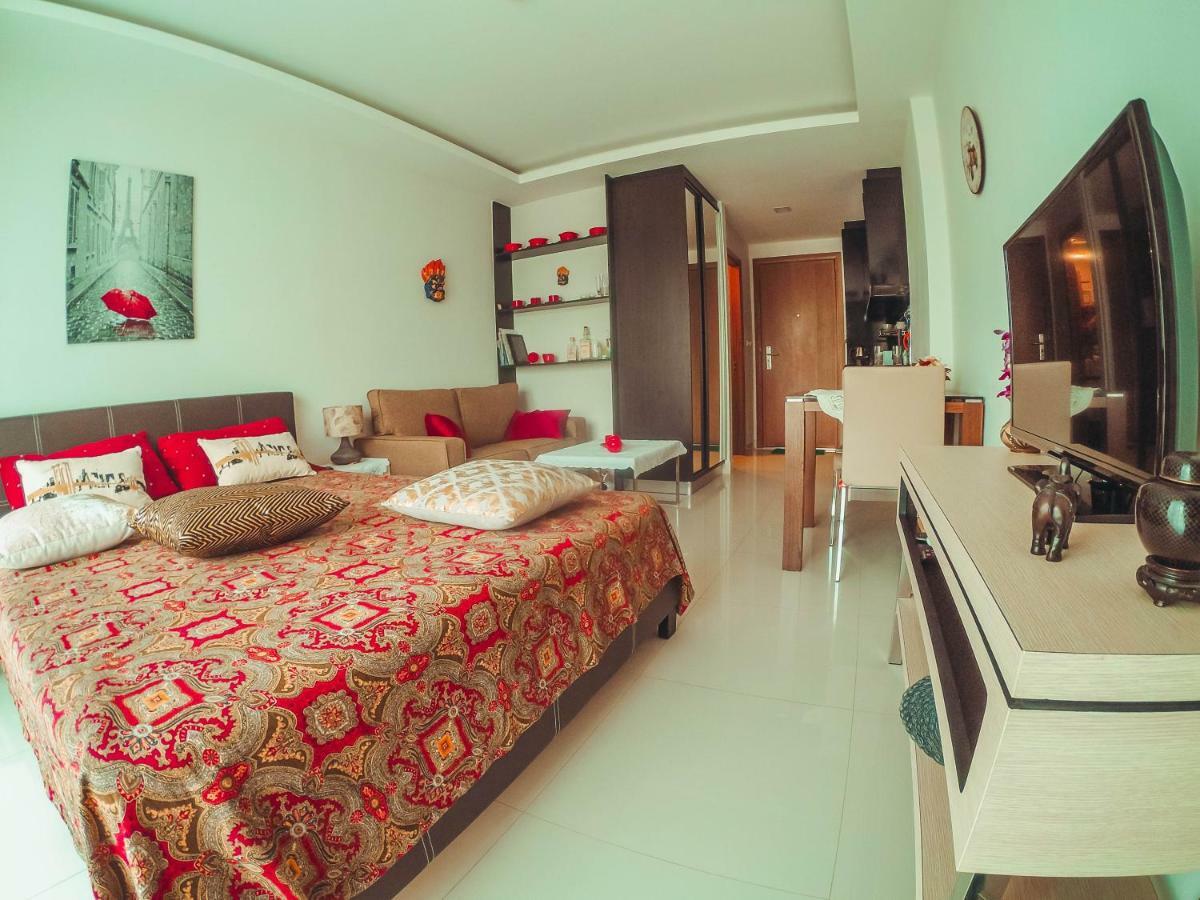 Club Royal Suites Pattaya ภายนอก รูปภาพ