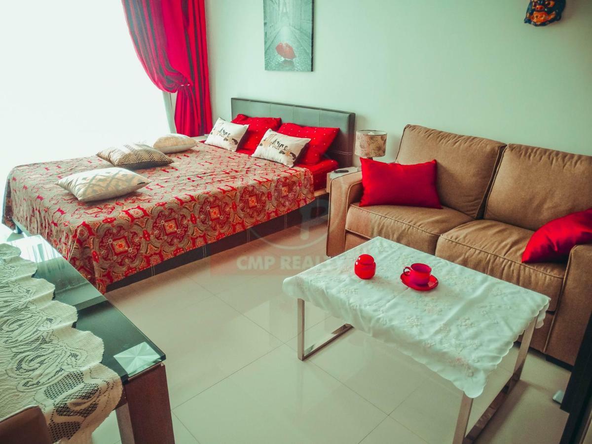 Club Royal Suites Pattaya ภายนอก รูปภาพ