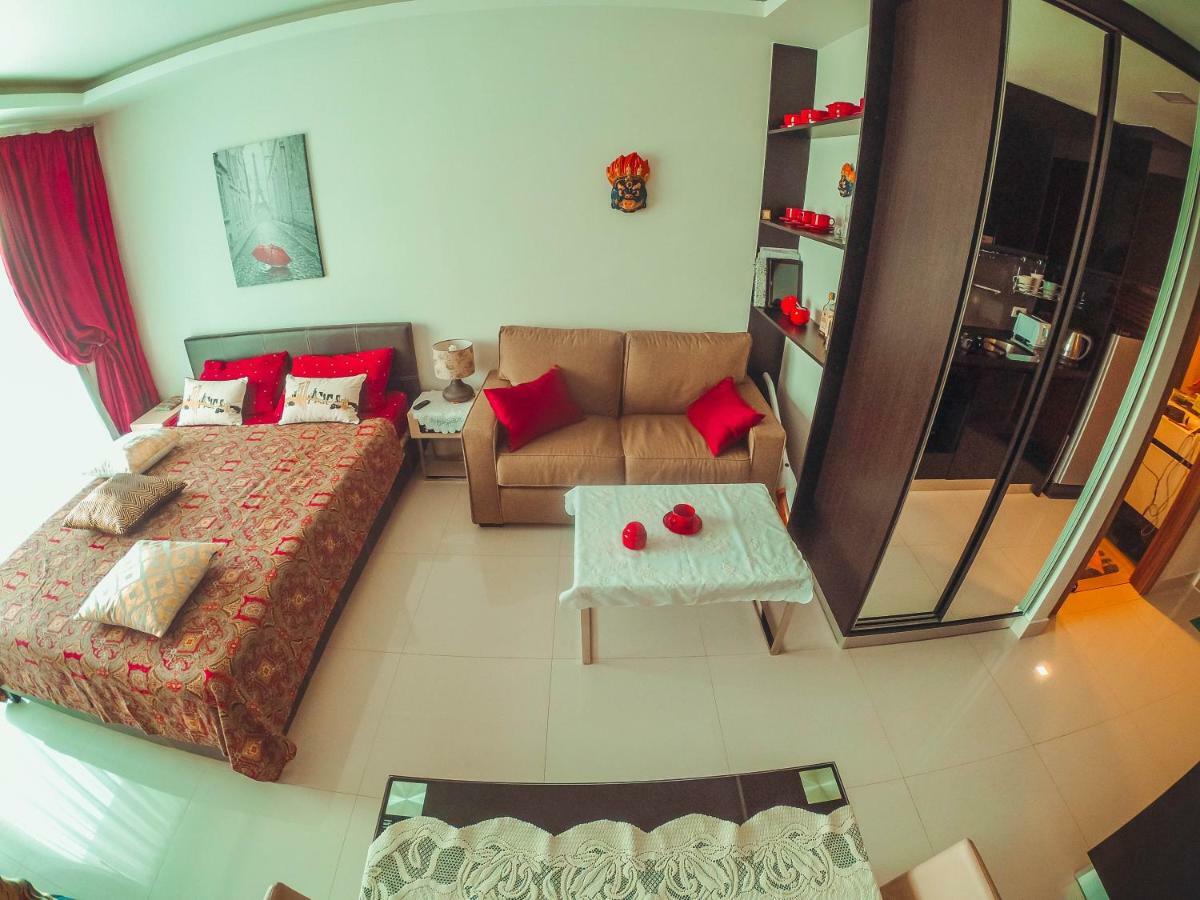 Club Royal Suites Pattaya ภายนอก รูปภาพ