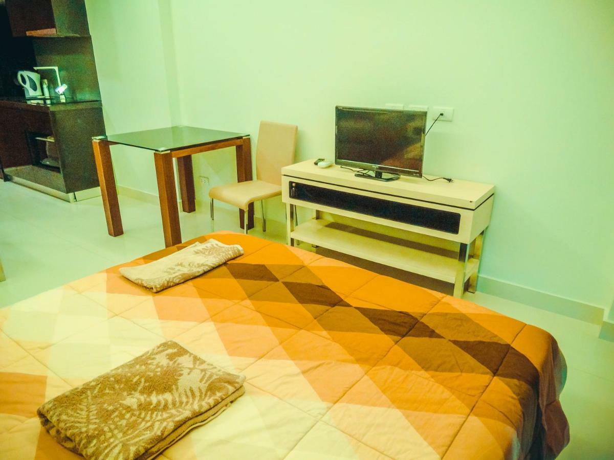 Club Royal Suites Pattaya ภายนอก รูปภาพ