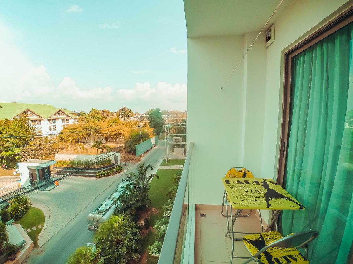Club Royal Suites Pattaya ภายนอก รูปภาพ