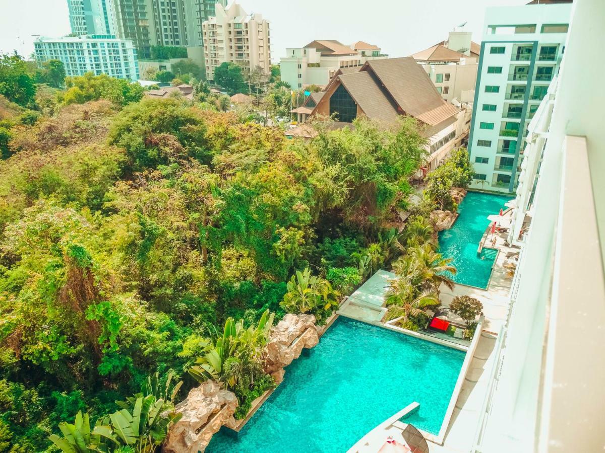 Club Royal Suites Pattaya ภายนอก รูปภาพ